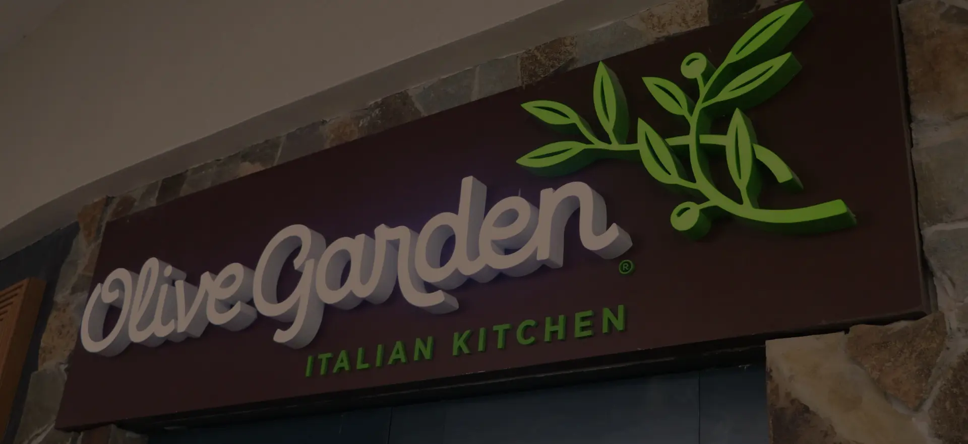 Olive Garden career team members smiling in uniform